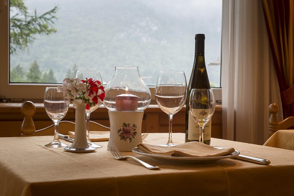 Lake&Nature Hotel Gloria Molveno Kültér fotó