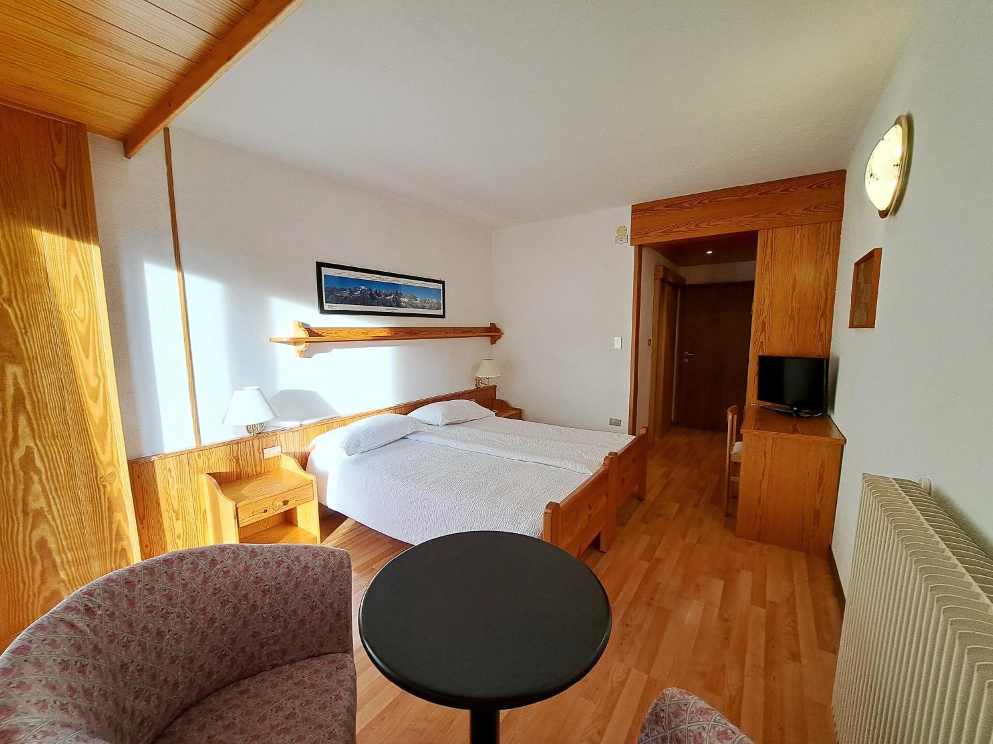 Lake&Nature Hotel Gloria Molveno Kültér fotó